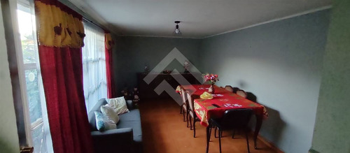 Casa En Venta De 3 Dorm. En Conchalí