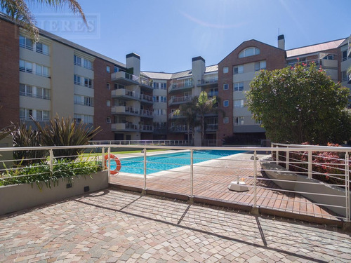 Excelente Departamento En Venta/alquiler En El Complejo San Isidro Central.