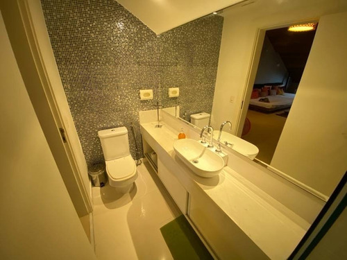 Imagem 19 de 30 de Condomínio Del Lago Casa Triplex 5 Suítes 711m2 Em Terreno De 900m2. - 2049 - 70537024
