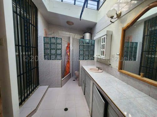 Milagros Inmuebles Casa Venta Barquisimeto Lara Zona Oeste Economica Residencial Economico Código Inmobiliaria Rent-a-house 25-7698