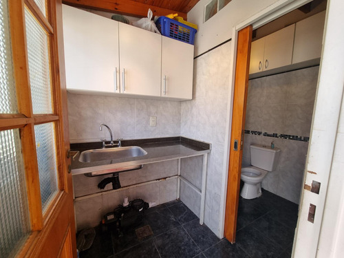 Casa Con Pileta, Quincho Y Cochera.