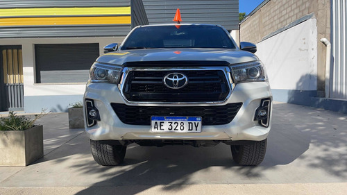 Imagen 5 de 24 de Toyota Hilux 2020 2.8 Cd Srx 177cv 4x4 At