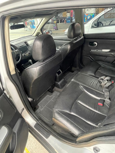 Nissan Tiida 1.8 Sl Flex Aut. 5p