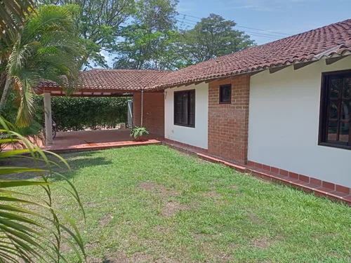 !oportunidad De Inversion! Propiedad Raiz En El Mejor Lugar De Buga,