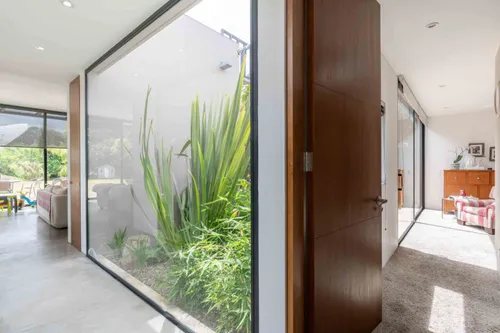 Casa En Venta En Canelon. Cod V5883