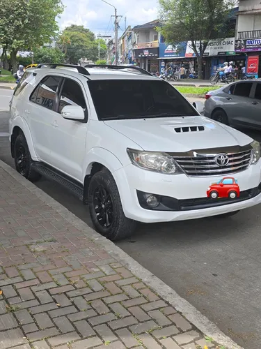 Toyota Fortuner 3.0 Srv