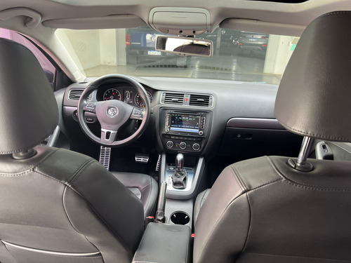Volkswagen Vento 2.0 Sportline Tsi 200cv