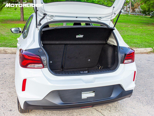 Imagen 12 de 25 de Chevrolet Onix Lt 1.2 Extra Full | Permuta / Financia