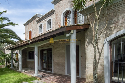 Casa Ubicada En Zona De Paz Y Tranquilidad.- Ref: 4528