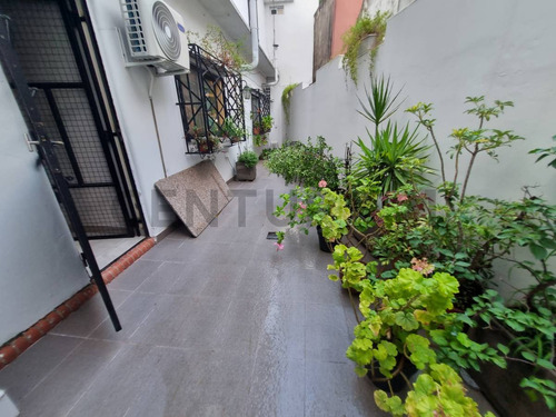 Casa 4 Dorm. / 8 Ambientes Viamonte Al 1000