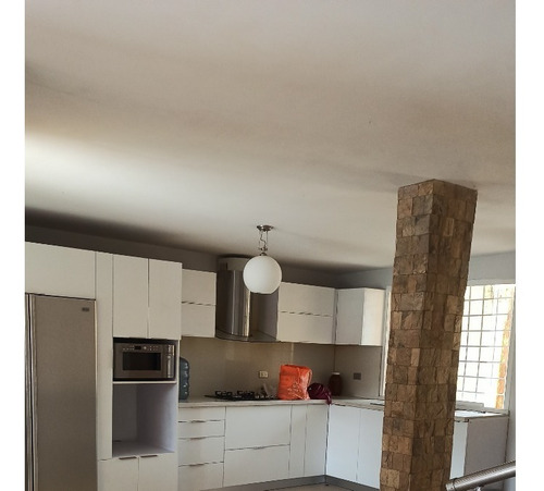 Imagen 5 de 8 de Cristian Guedez Treeh 04244576698 Vende Th En C R Los Frailes San Diego Sector Seminario