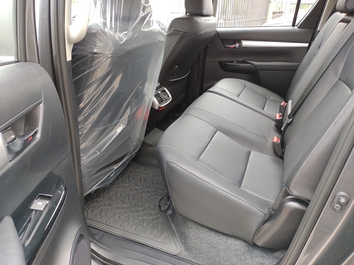 Toyota Hilux 2.8 Cd Srx 177cv 4x4 At