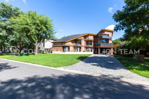 Venta-casa -villanueva -tigre -zona Norte -golf -san Isidro Labrador- Laguna-casa