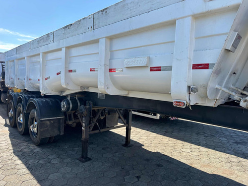 Carreta Caçamba 3 Eixos 20 Metros Cúbicos