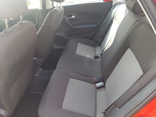 Imagen 7 de 15 de Vento Comfortline Tiptronic 2019