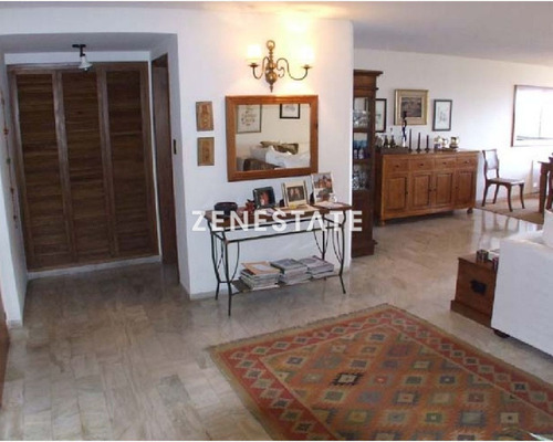 Apartamento En Roosevelt, 3 Dormitorio