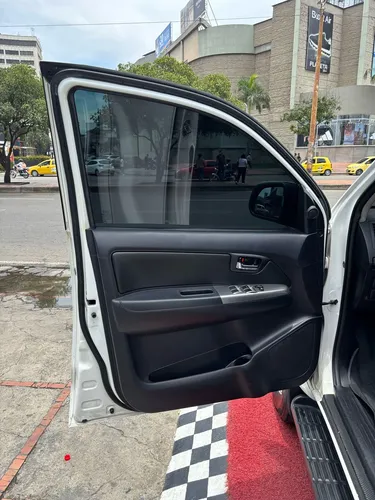 Toyota Fortuner Sr5 2.7 4x2 At