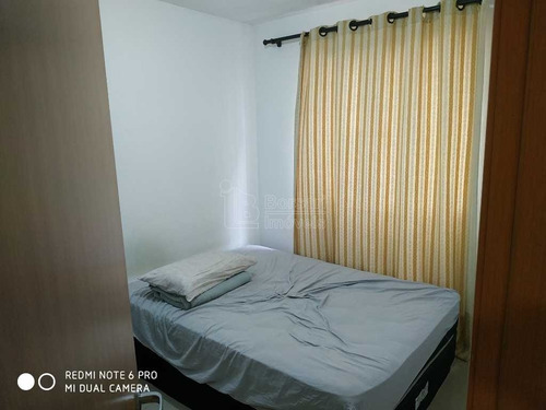 Venda De Apartamentos / Padrão Na Cidade De Araraquara 10903
