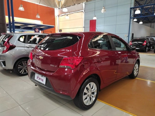 Imagem 12 de 15 de Chevrolet Onix 1.4 Mpfi Lt 8v