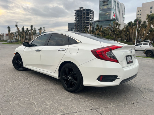 Honda Civic 1.5 Turbo Touring I-style Cvt