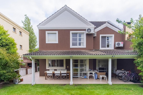 Imagen 10 de 30 de Hermosa Casa En Venta En Rincon Milberg, Barrio Jacaranda. 3 Dormitorios Mas Dependencia