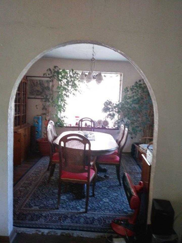 Casa En Los Acacios, 320 M², 6 Dormitorios, Cerca De Clínica