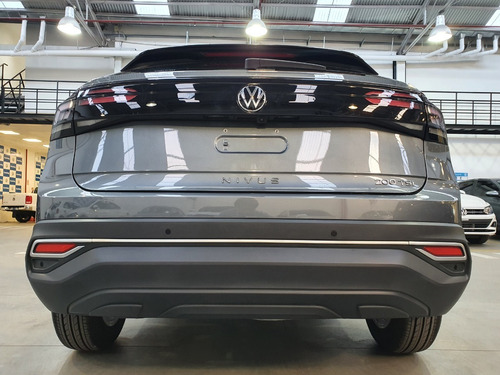 Imagen 20 de 25 de Volkswagen Nivus Comfortline Tip My22 0 Km Dcolores