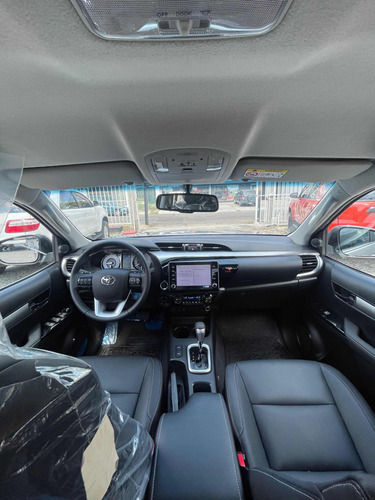 Imagen 6 de 15 de Toyota Hilux Full Equipo Full Automática 2023