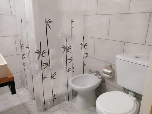 Casa En Venta - 1 Dormitorio 1 Baño - Monoambiente - 300mts2 - Villa Regina