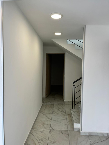 Penthouse Ubicadisimo 2 Plantas Roof Privado Elevador A Una Cuadra Foro Sol Dos Estacionamiento Solo 10 Deptos