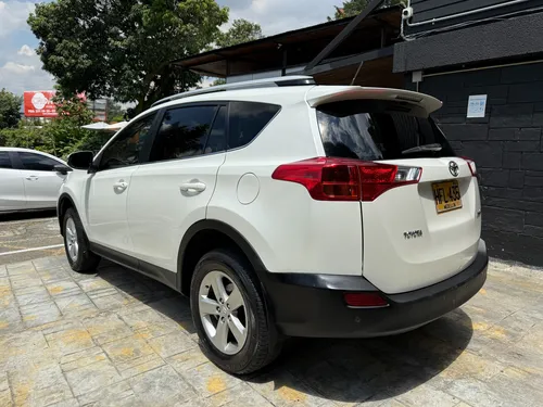 Toyota RAV4 2.5 Imperial 4x2