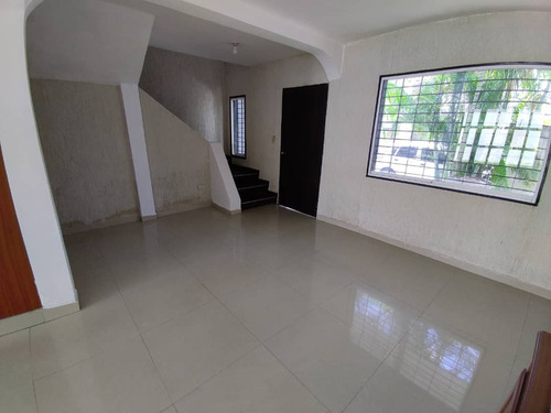 Imagen 7 de 12 de Se Alquila Townhouse En La Morita