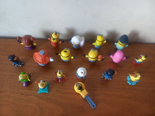 Minions ( Precio X Los 18 ) Mc Donalds 2020 + Huevo Kinder (Usado)