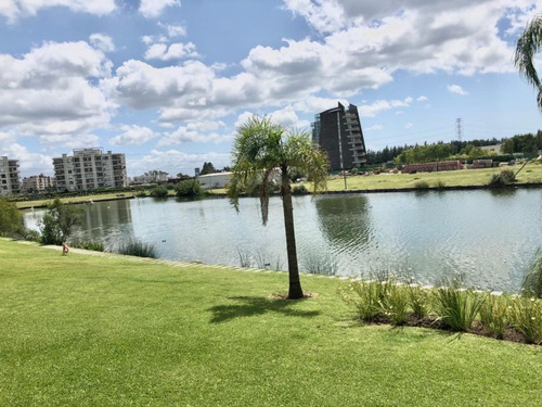 Departamento Vista Al Lago En Planta Baja Con Patio Y Parrilla, Único!!