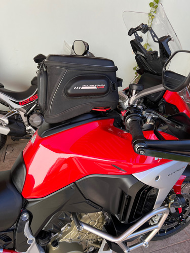 Vendo Mi Ducati Multistrada V4s Con Mucho Equipo Adicional.