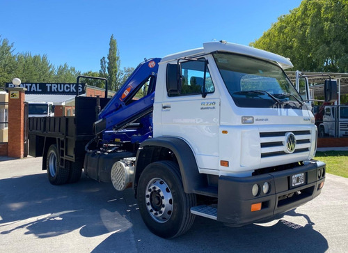Imagen 4 de 10 de Volkswagen 17220 2013 Hidrogrua Pm 8 29000km Rentaltrucks
