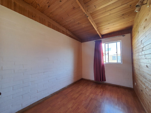Mp- Venta Casa Dos Pisos 3d 1b Patio 2 Estacionamientos
