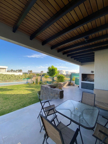 Imagen 11 de 27 de Venta Casa B° Palmares Valley