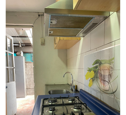 Casa 1 Piso, Pareada Con Ampliación.