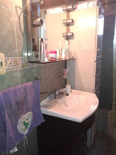 Imagen 12 de 14 de Casa 3 Amb. Pa. C/ Garag.y Dpto 2 Amb.pb.excelente Ubicacion