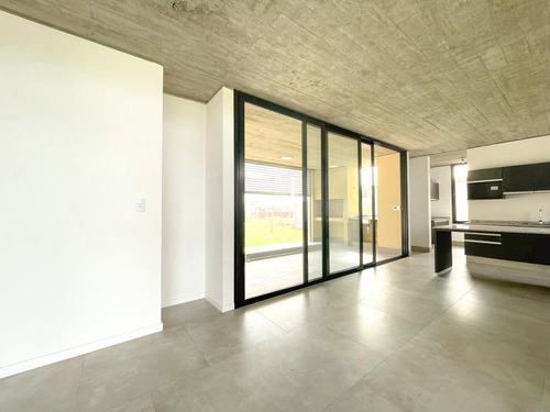 Imagen 5 de 18 de Casa 2 Dorm. - Don Mateo - Funes .