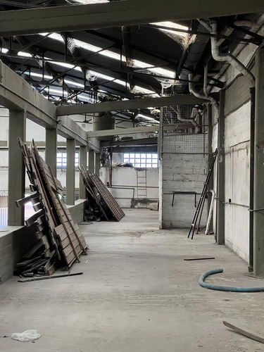 Imagen 12 de 23 de Venta Inmueble Industrial En La Tablada 4300 M2 Cubiertos Con Salida A Tres Calles
