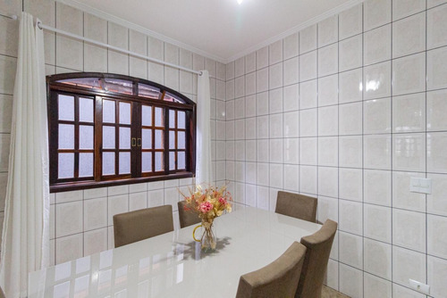 Casa Para Venda Com 3 Quartos 3 Banheiros Sendo 1 Suite