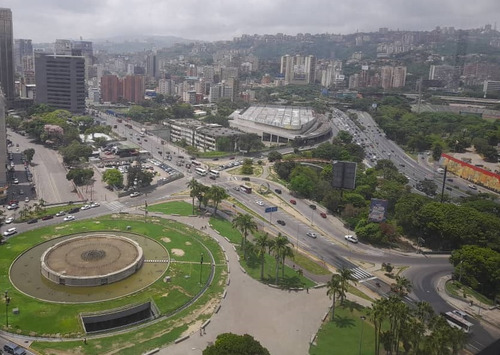 Se Alquila Oficina 90m2 Plaza Venezuela 