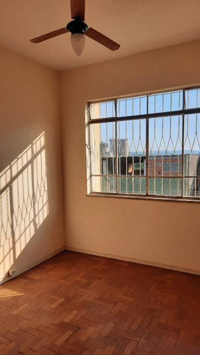 Apartamento Para Venda Em Volta Redonda, Jardim Europa, 2 Dormitórios, 1 Banheiro, 1 Vaga - 124_2-738125