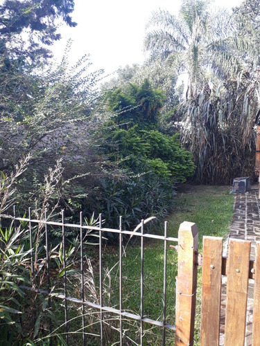 Muy Linda Casa 5 Ambientes. Excelente Ubicación