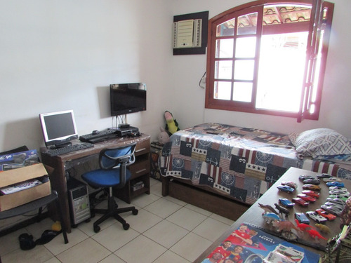 Excelente Casa Geminada Com Entrada Individual - 2 Quartos,