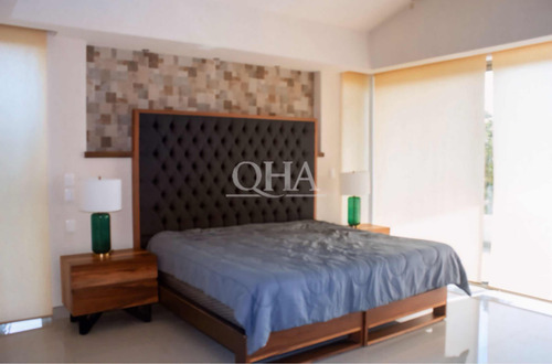 Se Vende Casa Con Muelle En Isla Dorada Cancún