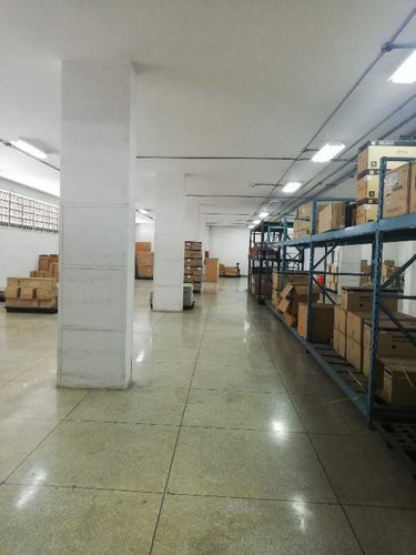 Imagen 3 de 12 de Alquiler Piso En Edificio Industrial La California 535m2