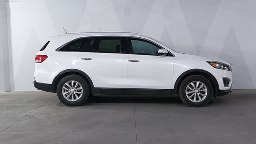 Kia Sorento 2.4 Lx At